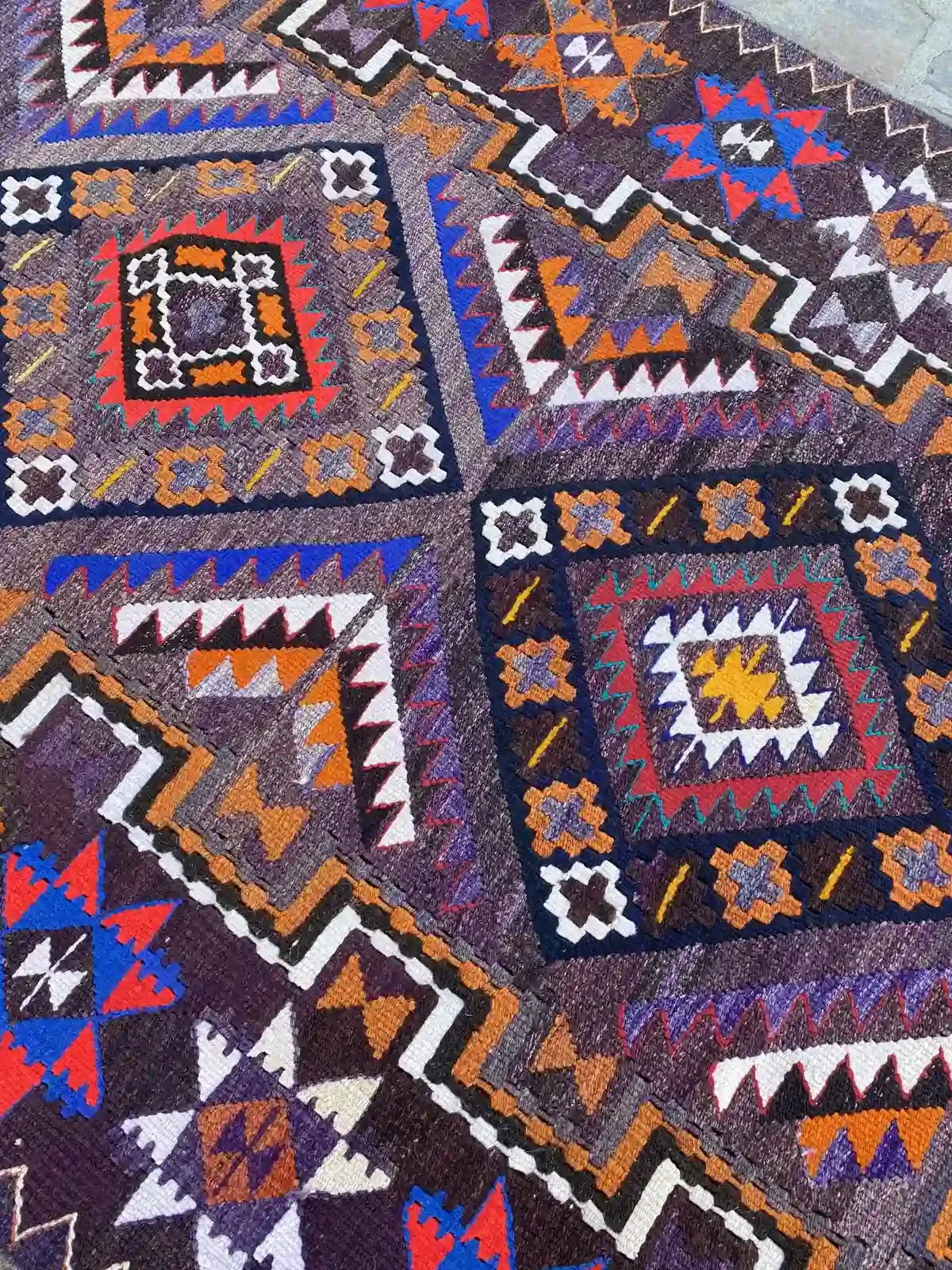 Beautiful 4'6 x 9'4 Afghan Kilim Rug - Vibrant Tribal Patterns