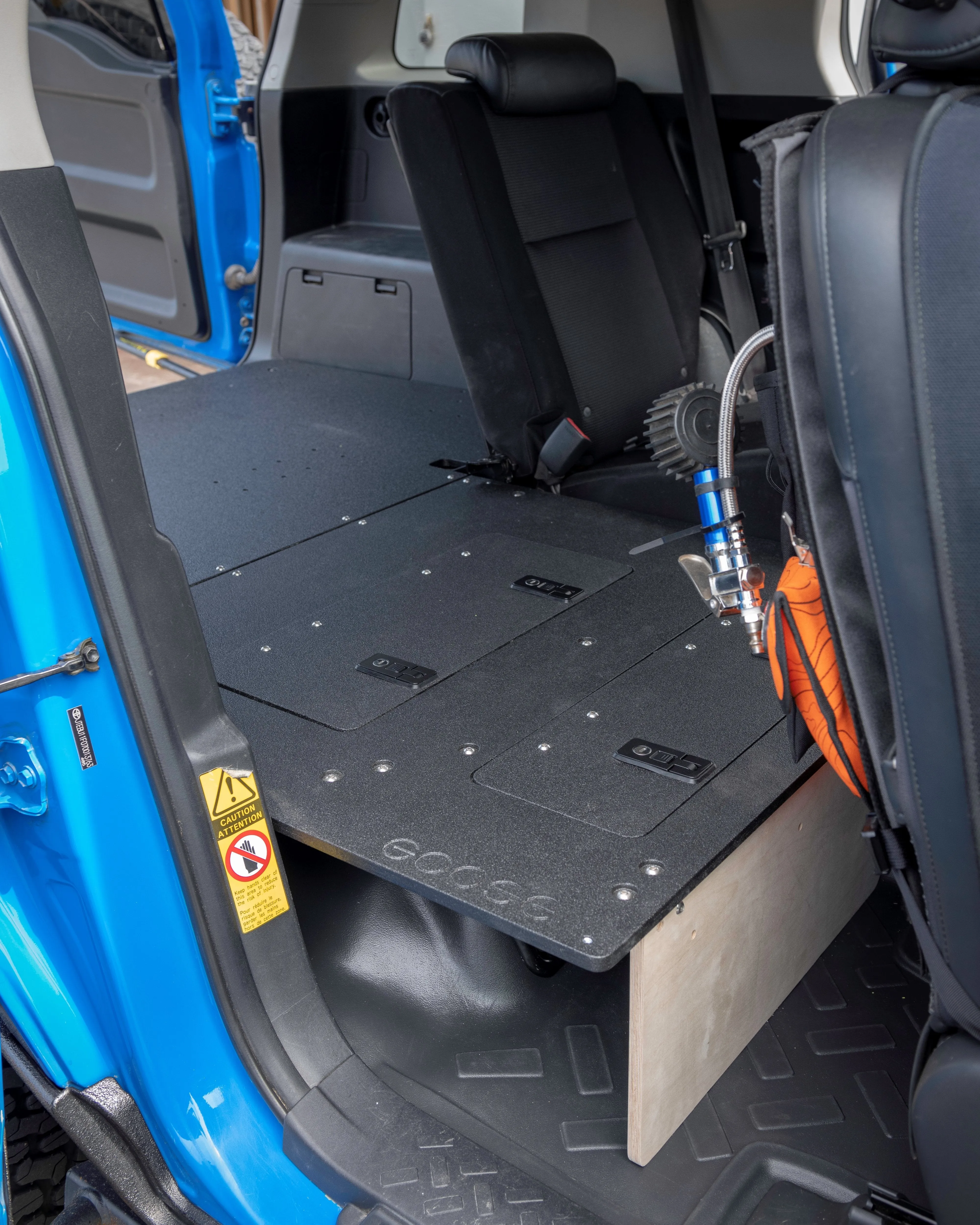 Goose Gear FJ Cruiser Second Row Delete / Sleeping Platform - Low Profile
